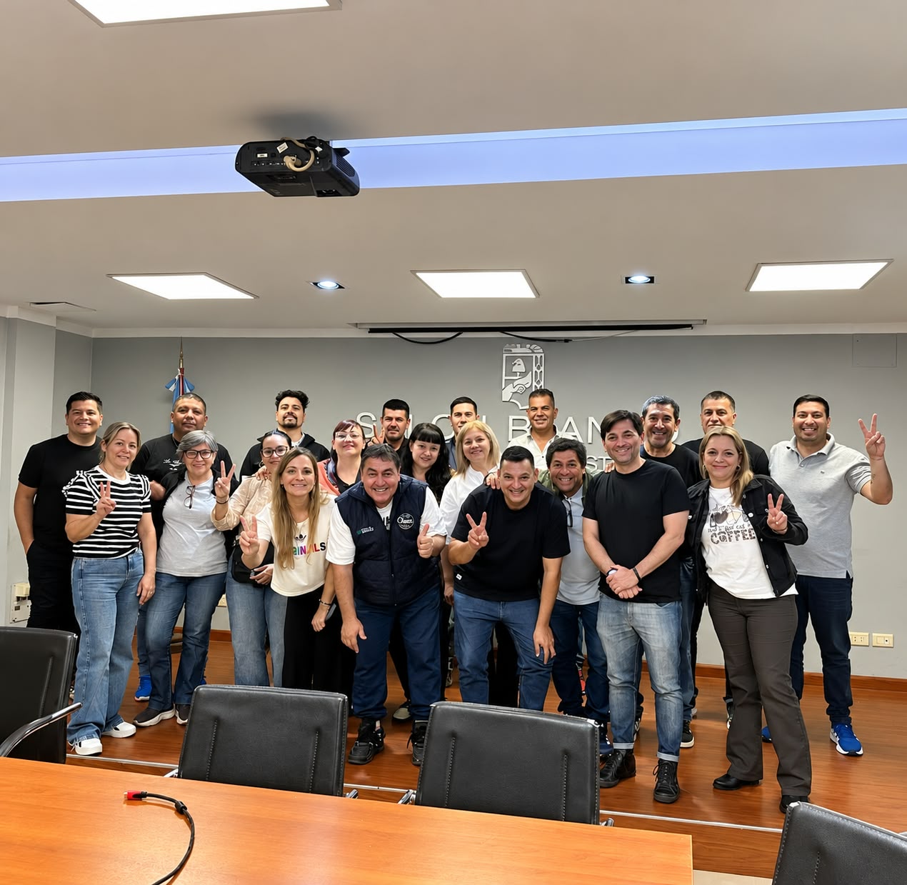 Foto grupal del equipo de la Secretaría y concejales participantes